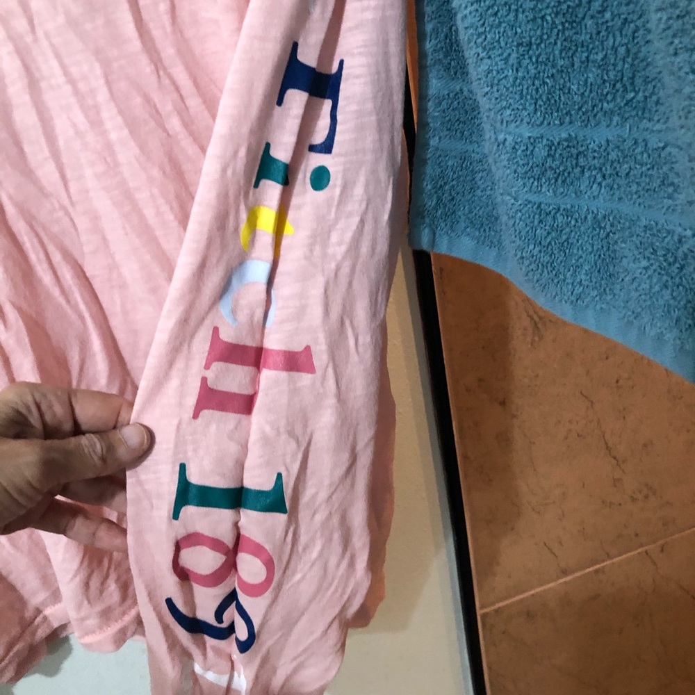 Shirt - Picture 4 of 4